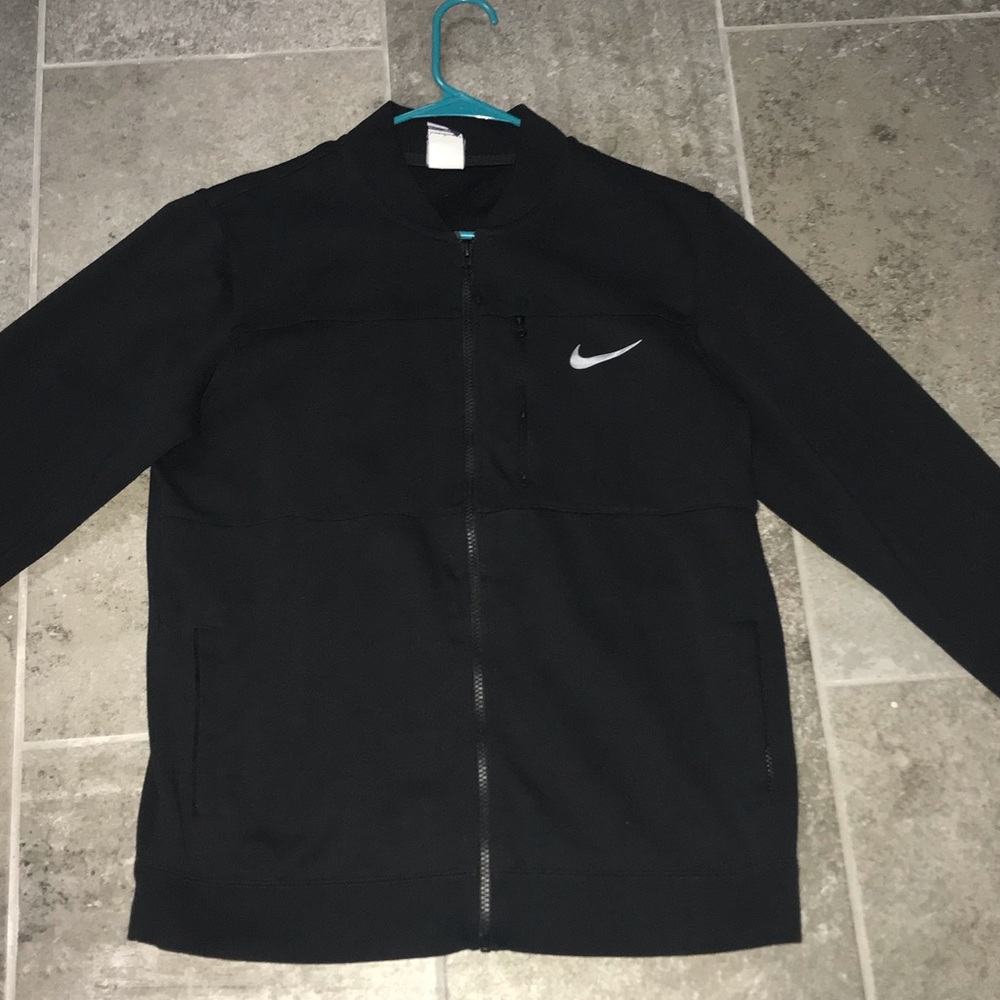 Nike unisex active wear sweater